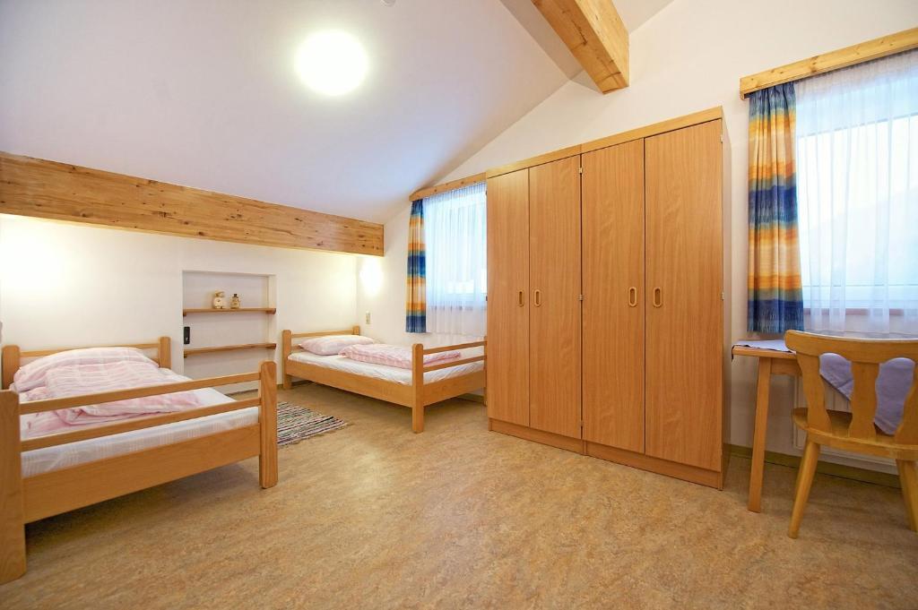 Ski In-Ski Out - Gaestehaeuser Saalbach-Hinterglemm - Wallegghof Christianhof Δωμάτιο φωτογραφία
